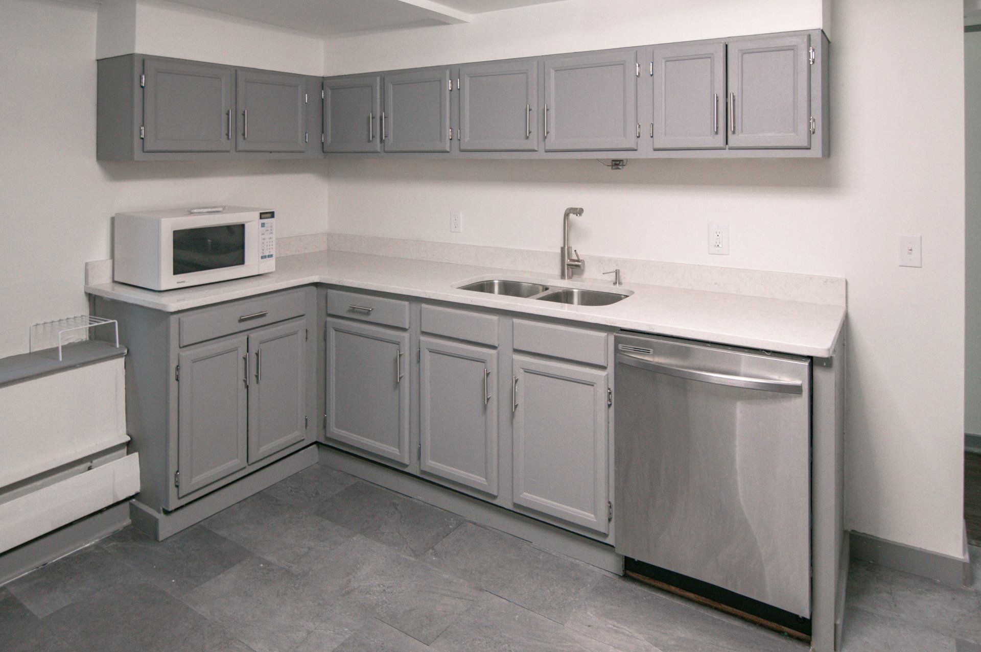 110-4 Stewart Ave Kitchen