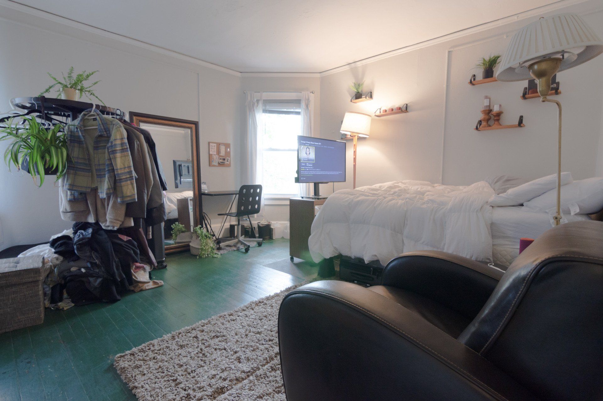 611 State Street Bedroom