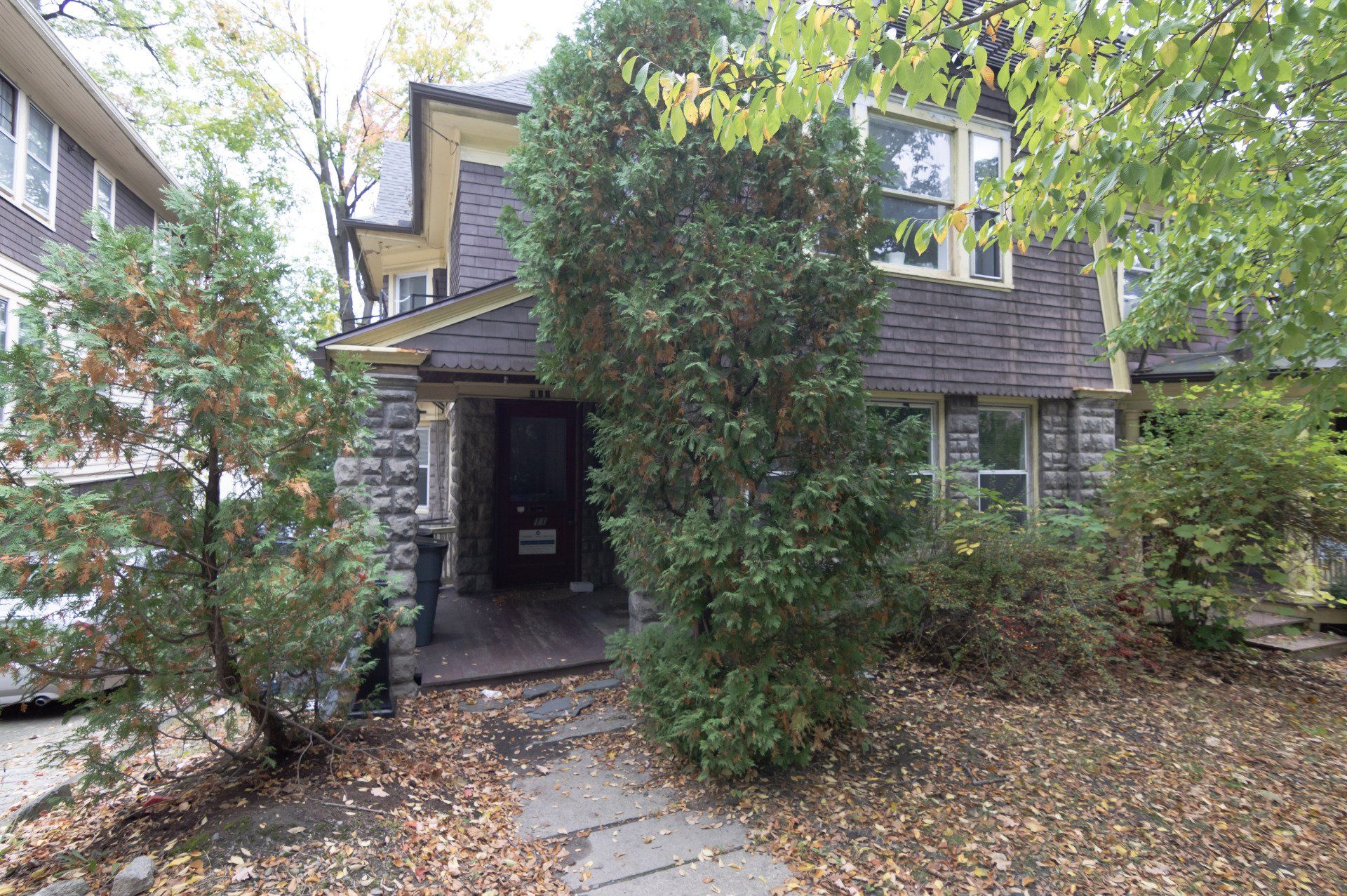 611 State Street Exterior