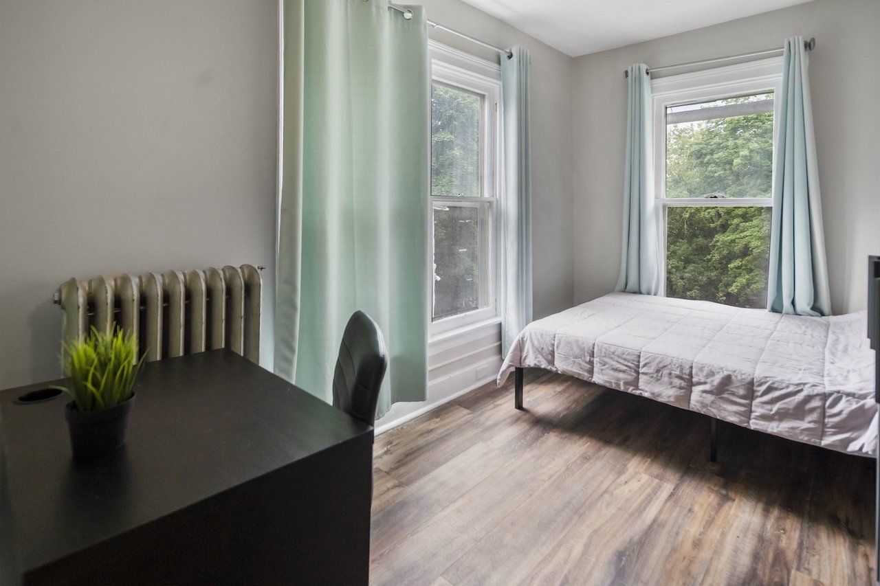 112 Stewart ave unit 2 bedroom 2