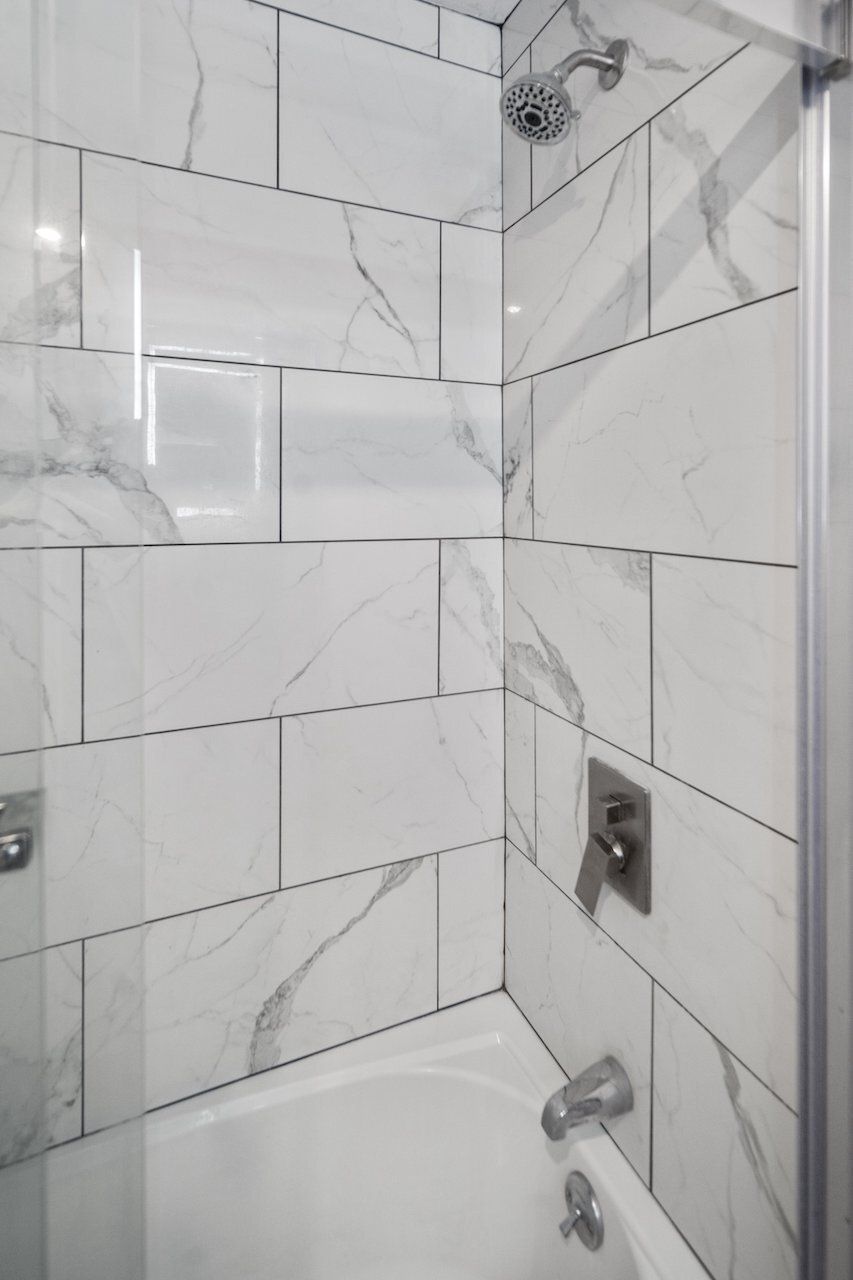 112 Stewart Ave Unit 3 shower