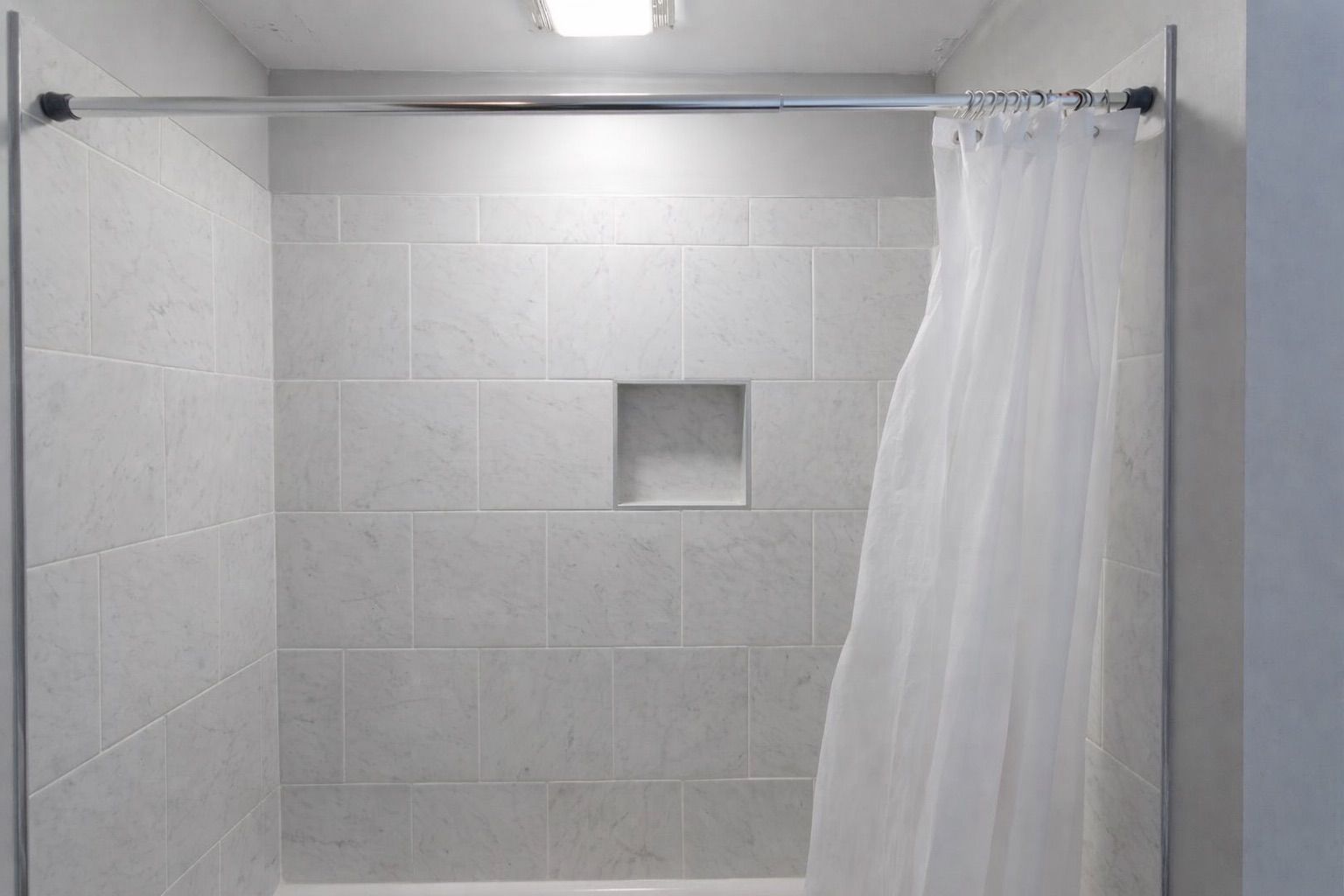 611 State Street Bathroom