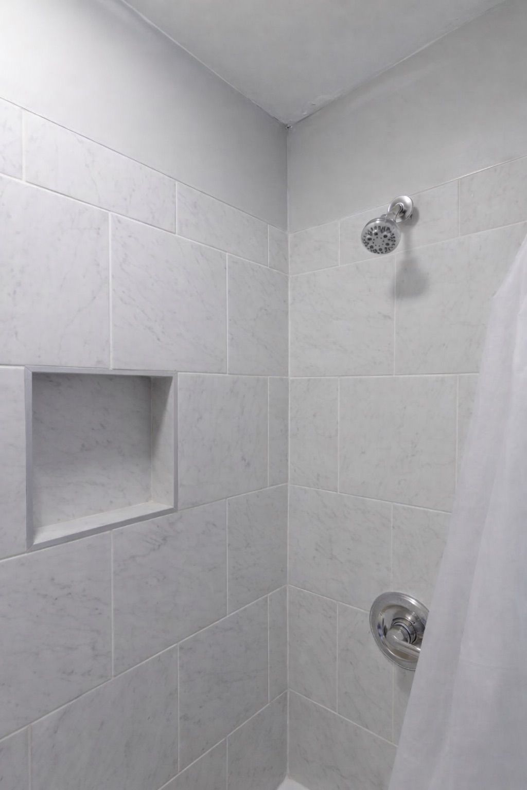 611 State Street Bathroom