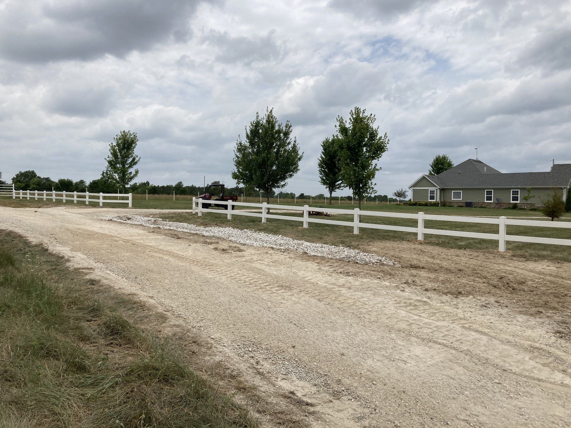 vinyl rail fencing missouri