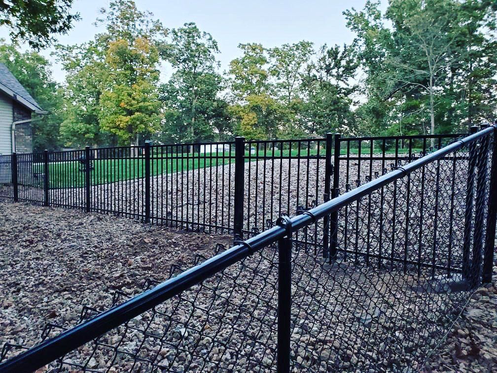 chain link and iron fencing missouri