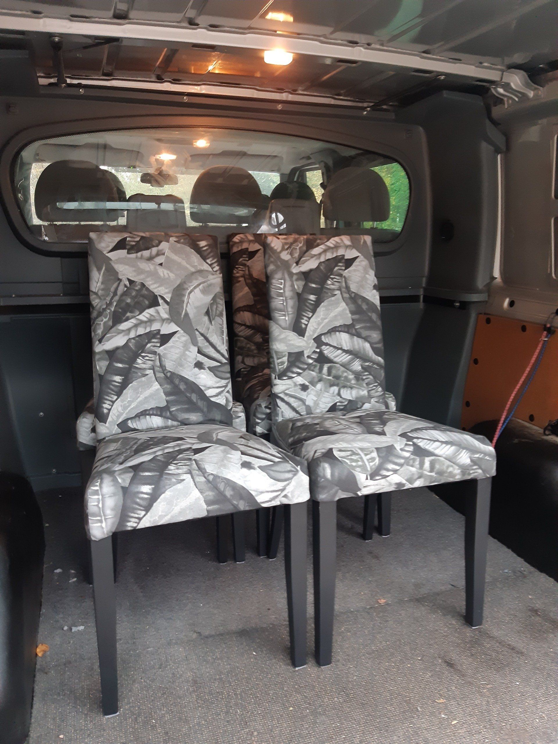 Ligne Roset eetkamerstoelen