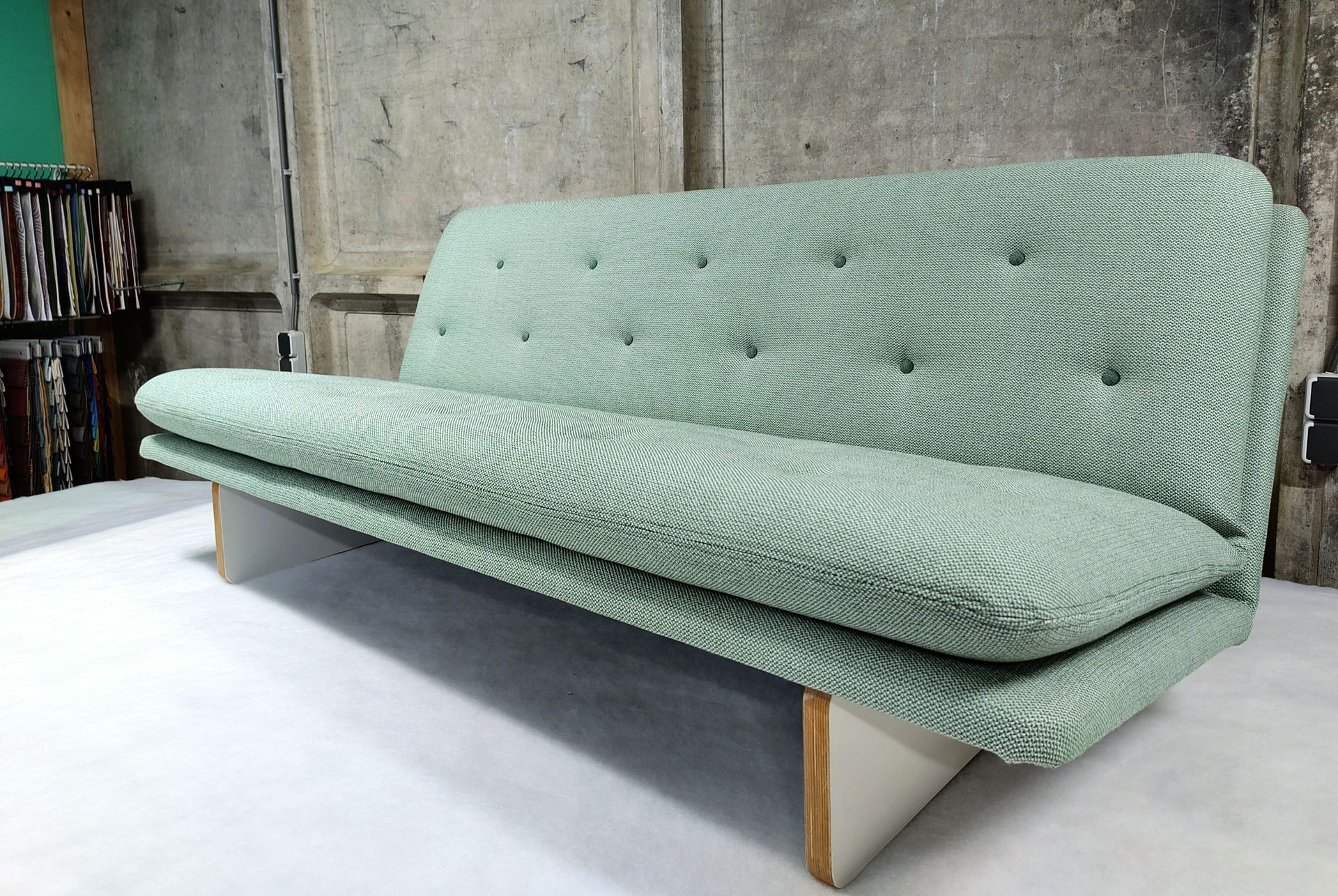 Artifort c671 sofa by Kho Liang Ie