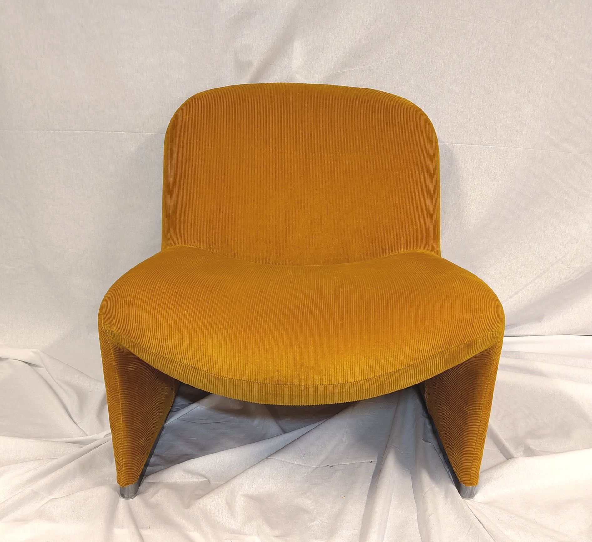 Artifort Alky fauteuil by Giancarlo Piretti