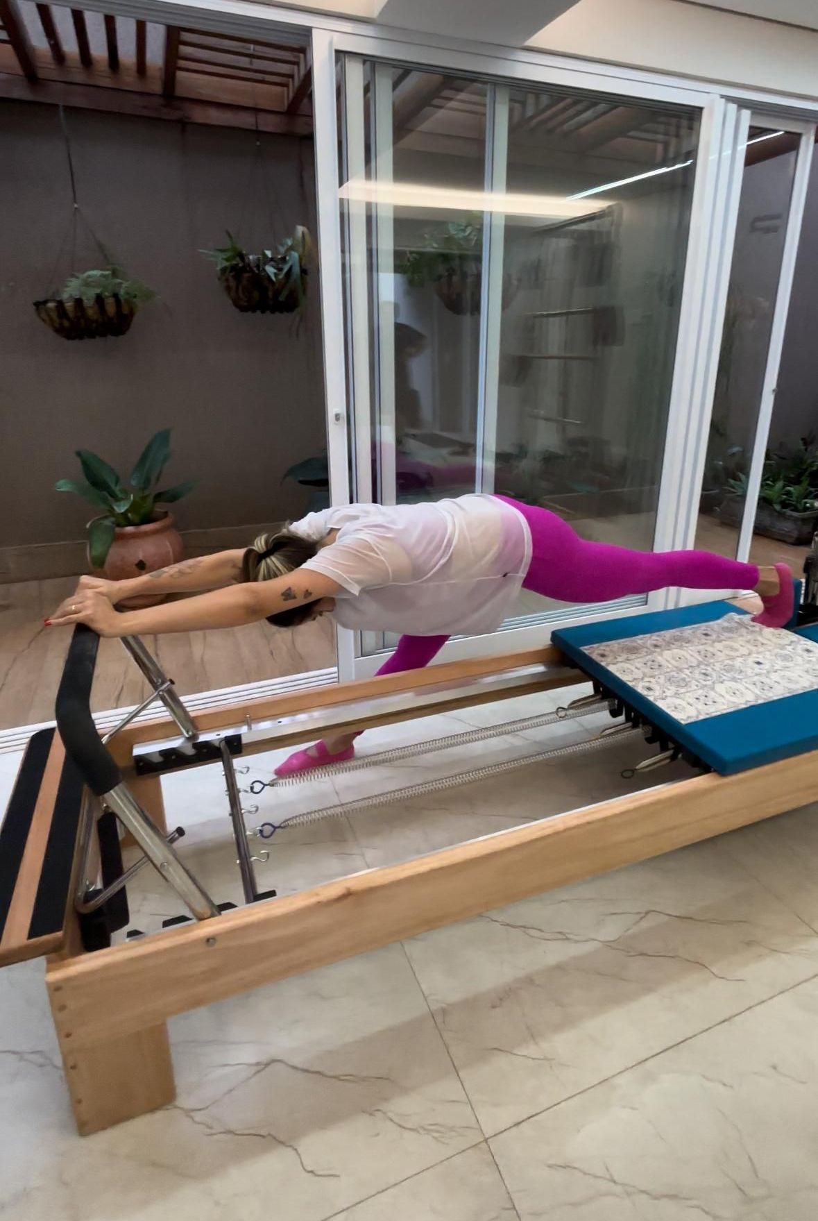 Aulas de Pilates para crianças, adultos e gestantes. Melhore sua flexibilidade e qualidade de vida. Matricule-se e ganhe uma meia de Pilates!