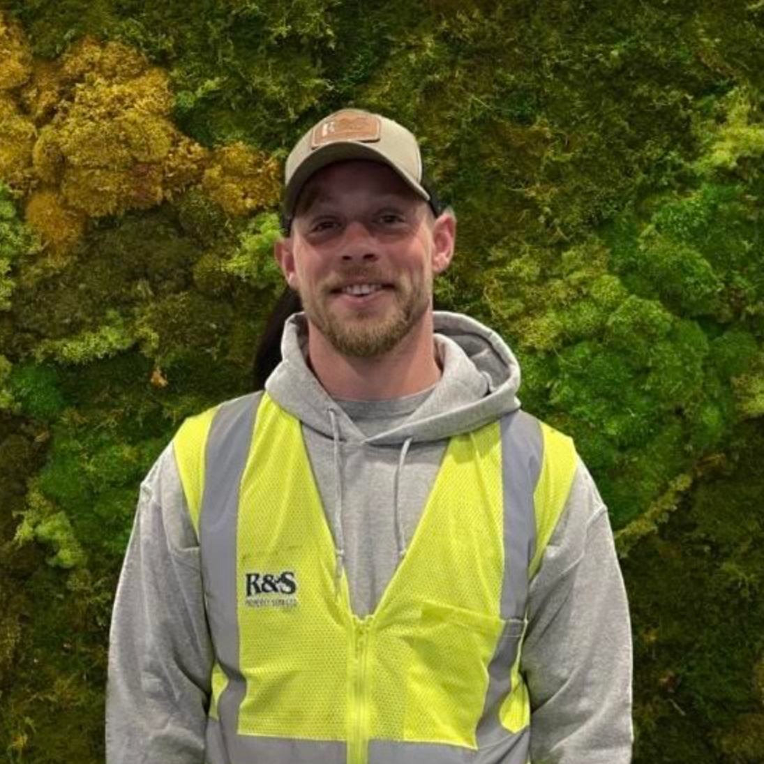 R&S Property Services Team | Landscape Maintenance Production Manager Chris Pizzi