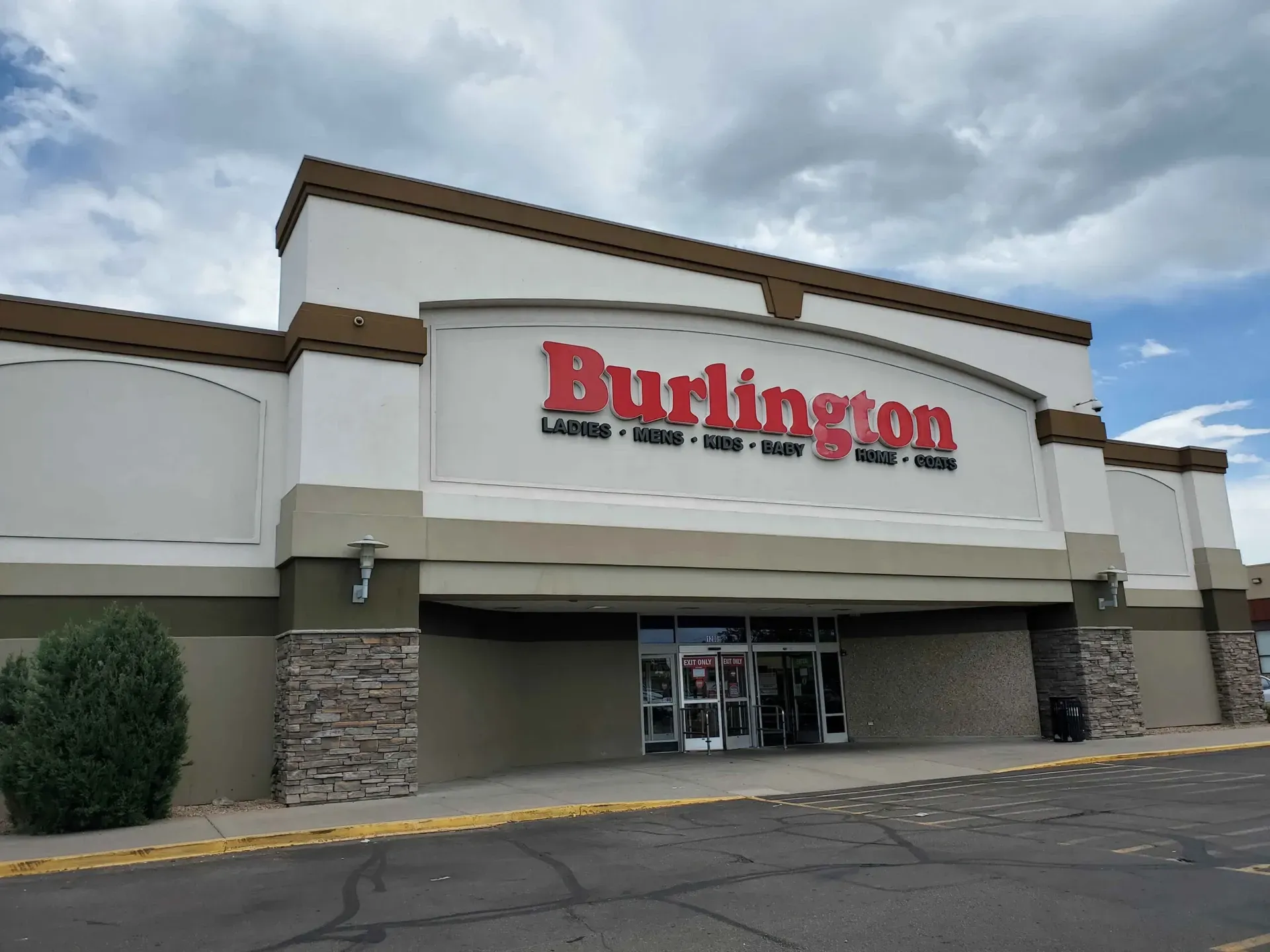 A burlington store with a red sign on the front