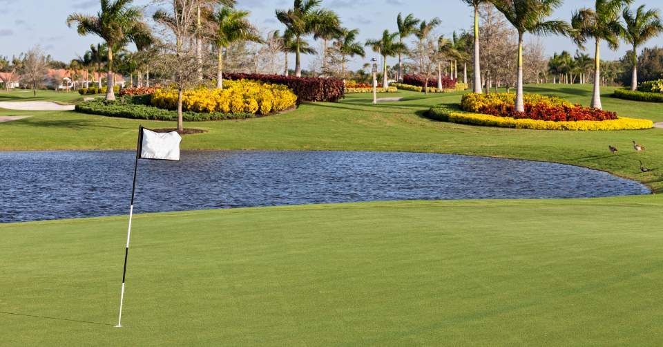 A southern Florida golf course for vacation play