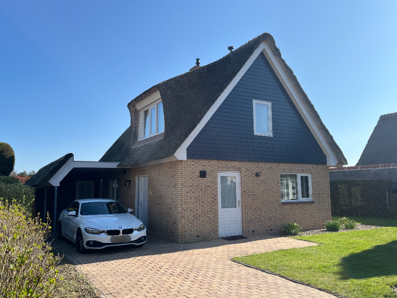 vooraanzicht villa