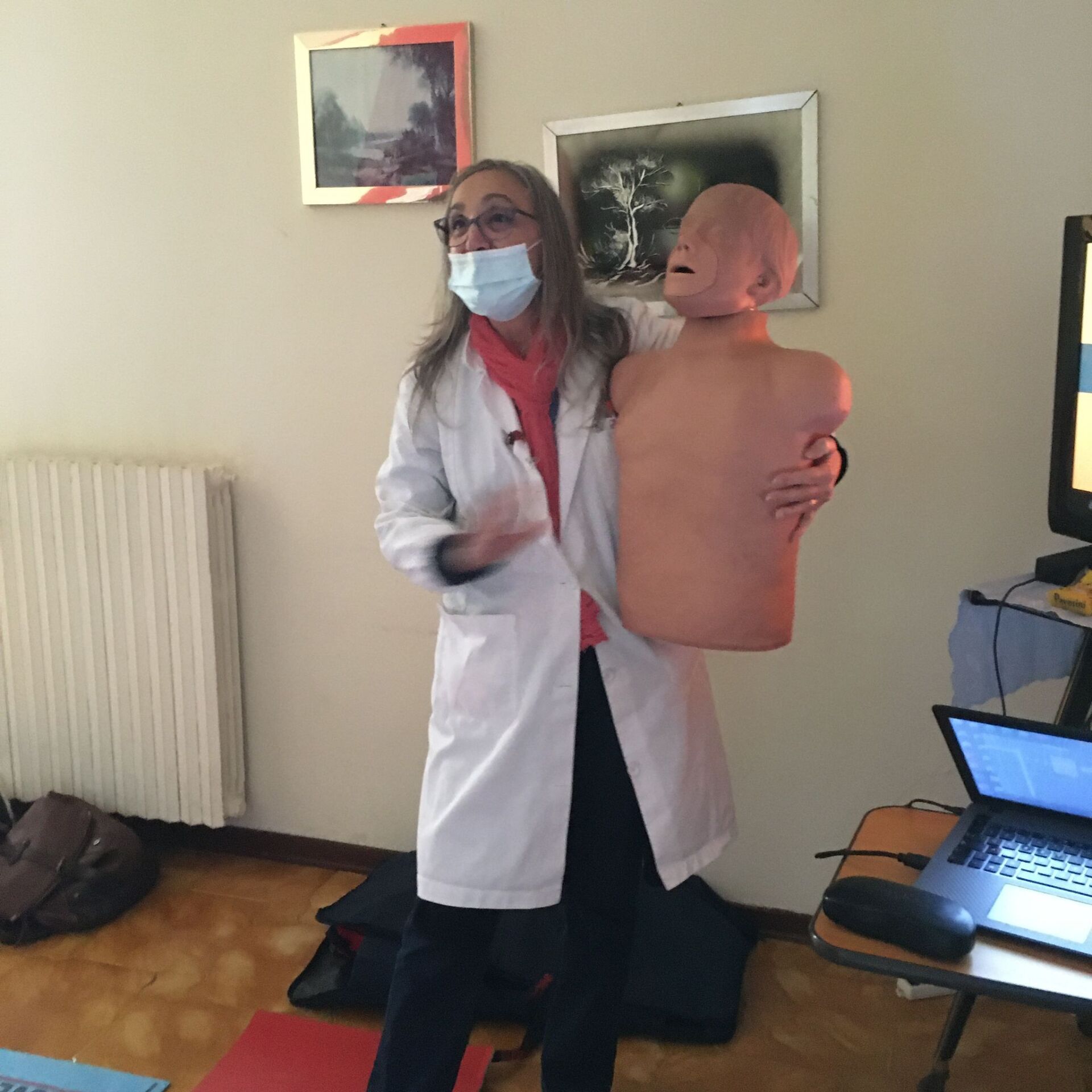 mezzo busto per dimostrazione di primo soccorso