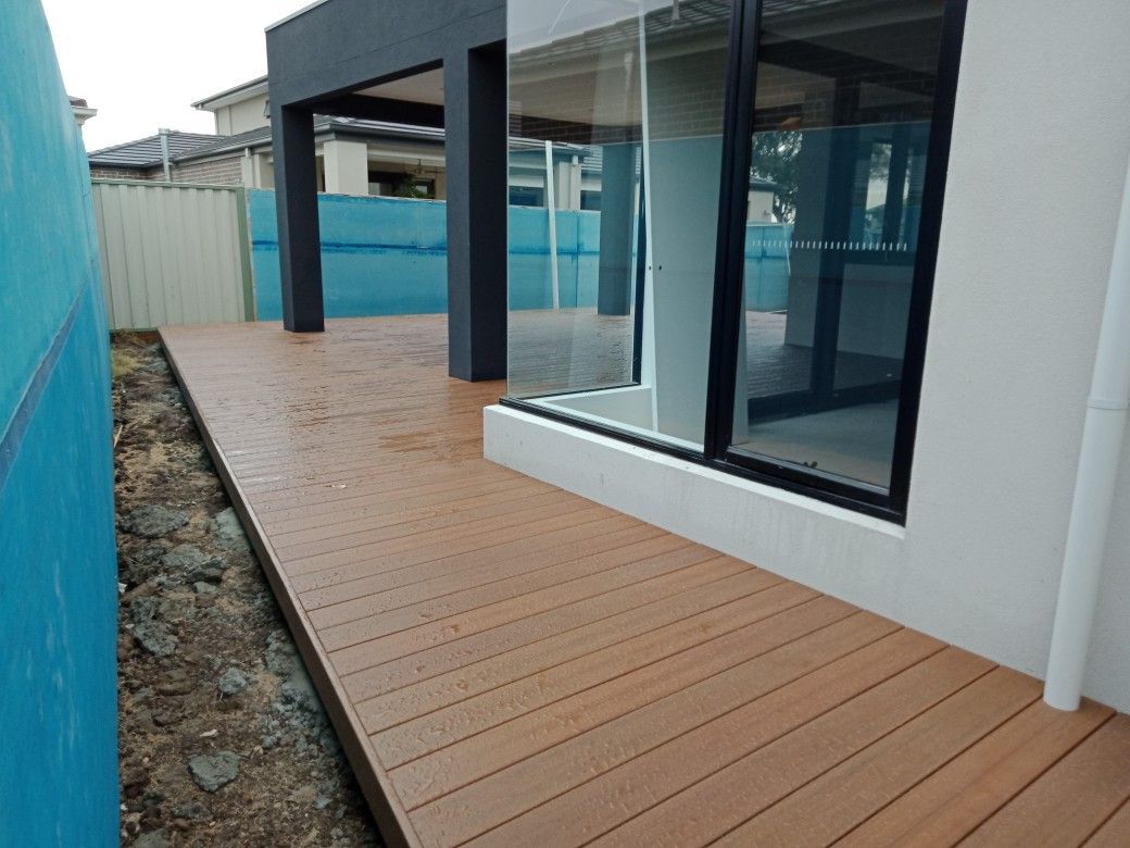 Decking with rock detail