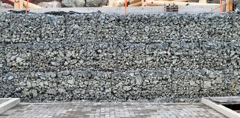 large gabion retaining wall