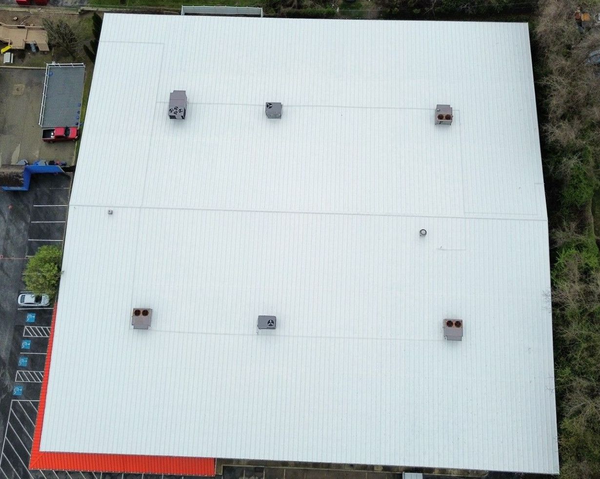 Roofer Worker In Special Protective Work — Mohnton, PA — Meadow Springs 