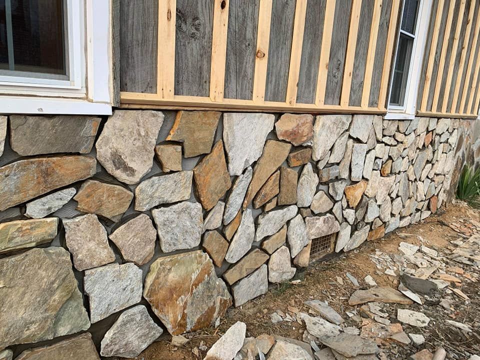 Textured Wall | Sweetwater, TN | Rock Veneer Construction