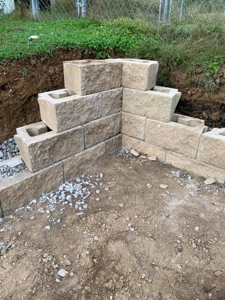 Retaining Wall Construction | Sweetwater, TN | Rock Veneer Construction