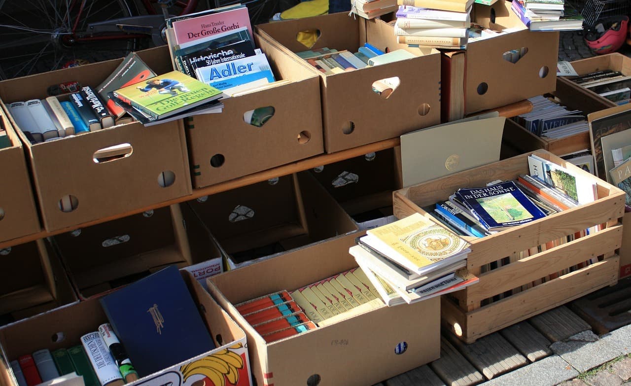 Boxes Full of Books — Expert Removalists In The Northern Rivers NSW