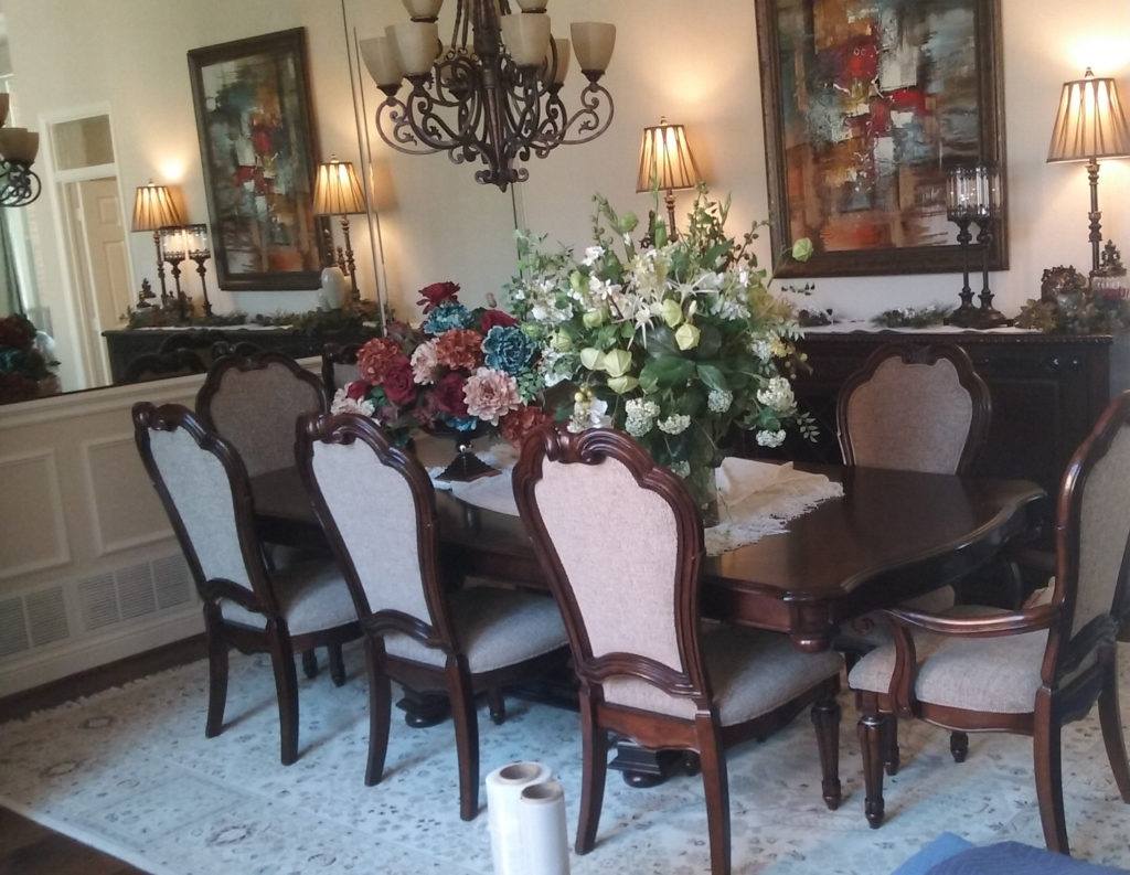 Dining Set — Expert Removalists In Byron Bay NSW