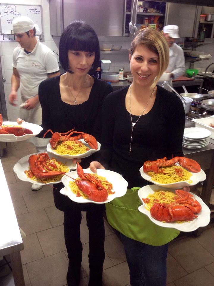 piatti di spaghetti all'astice