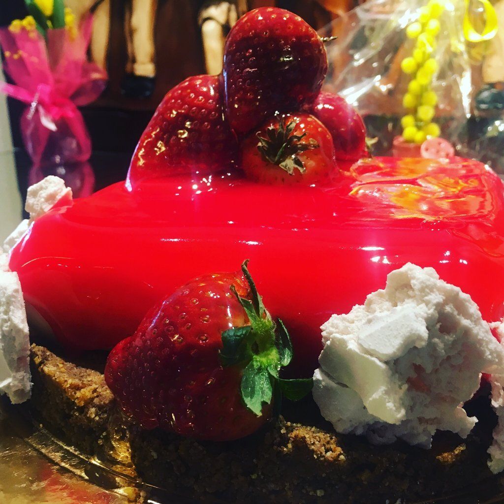 torta alle fragole con panna