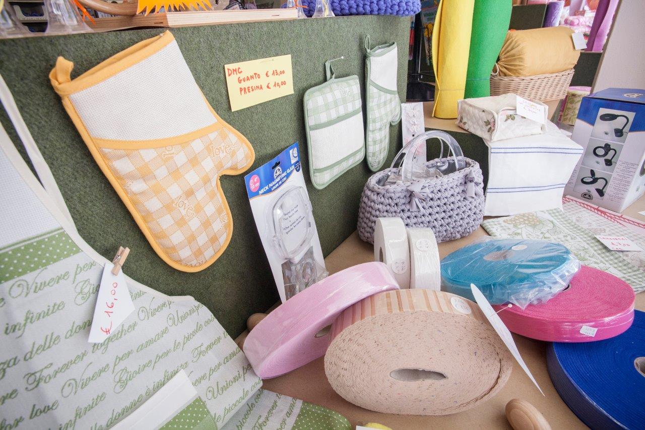 Accessori per cucito e stoffe