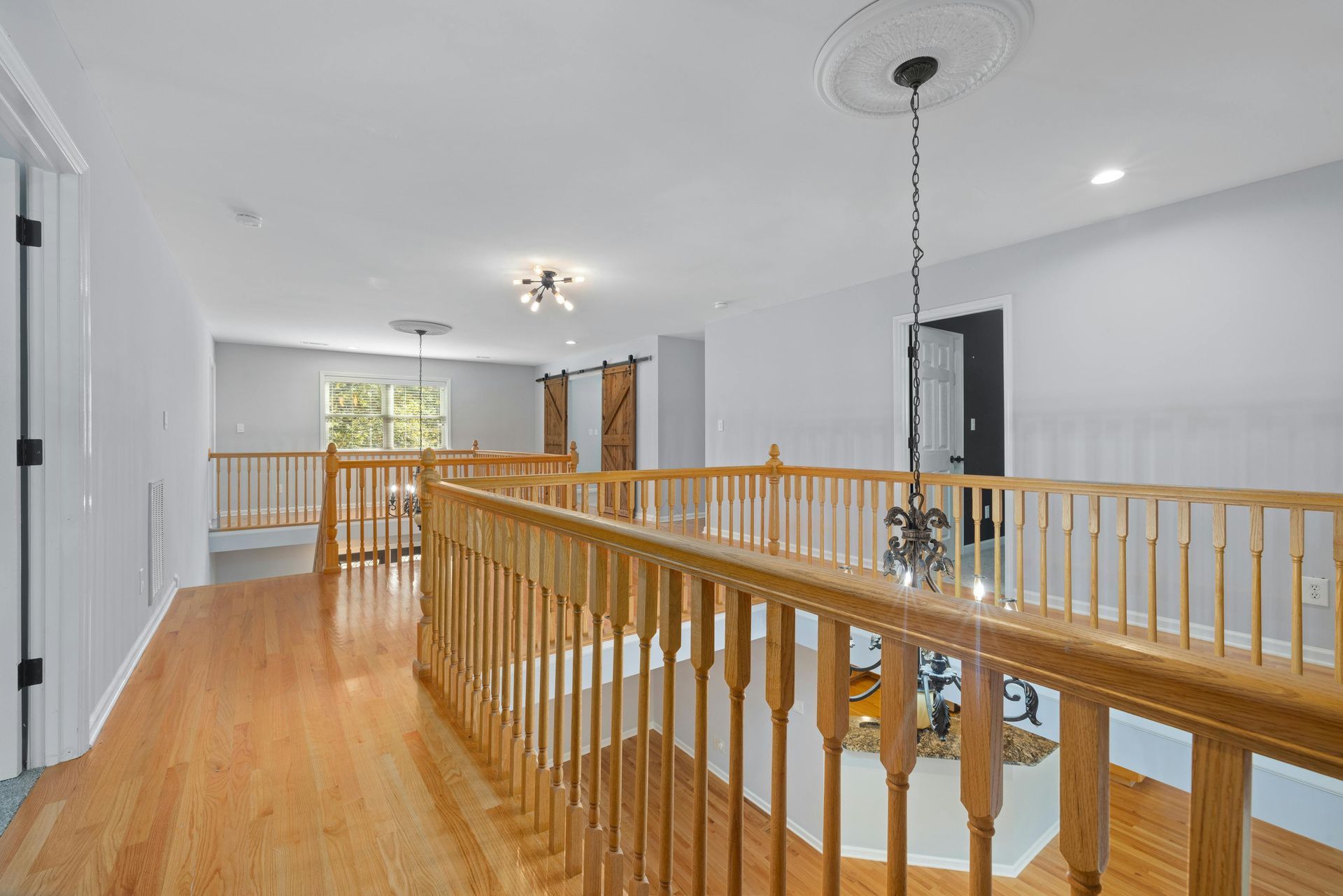 woodland hills hallway painting