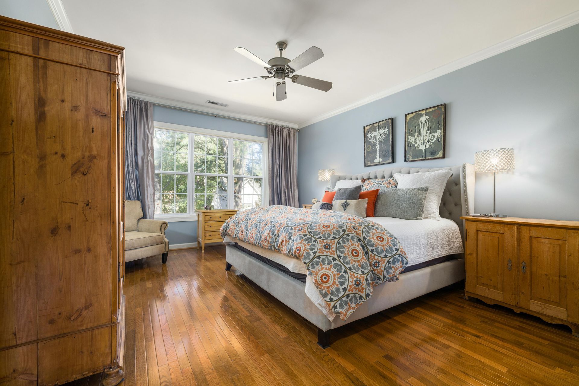 woodland hills bedroom painting