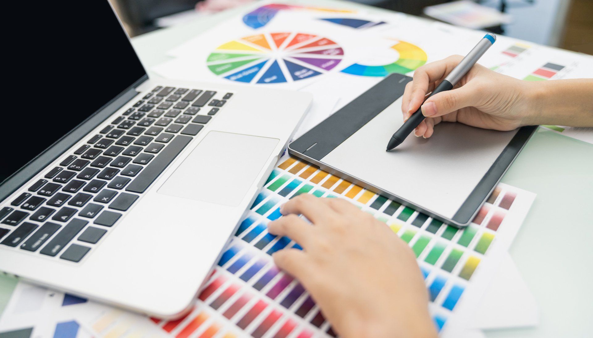 Talented Artist — Des Moines, IA — Fly Graphic Style