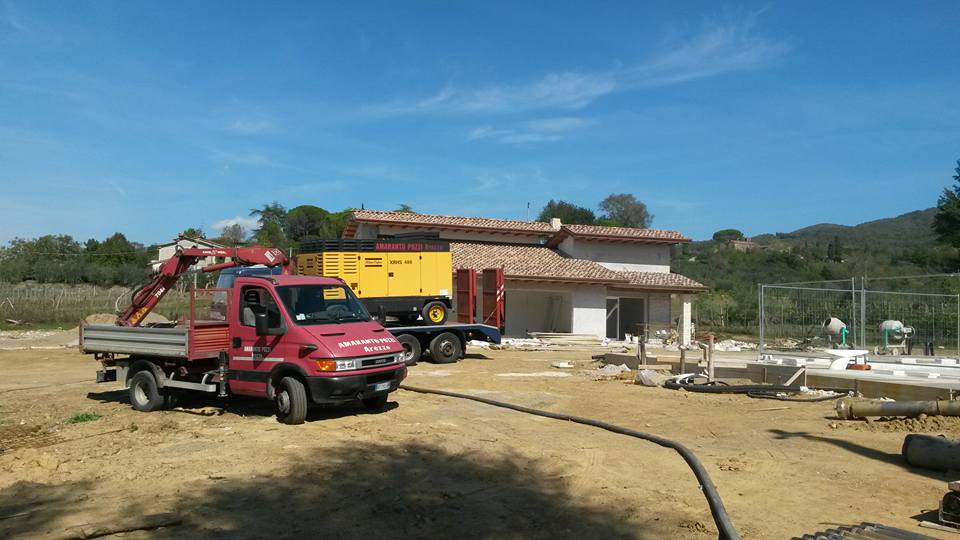 Operazioni di trivellazione con personale specializzato