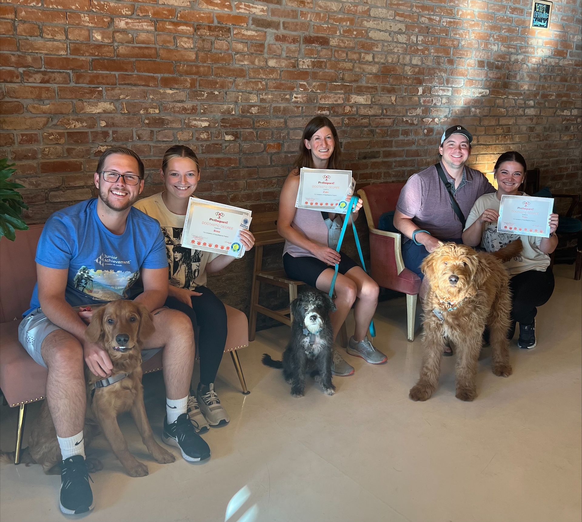 A group photo of fur parents — St. Louis, Mo — Petimpact!