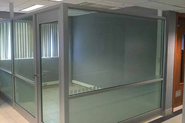 ALUMINIO Y VIDRIO JAVRA -MÁMPARAS