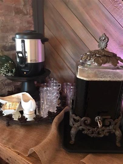 Drink dispensers with cups and creamers