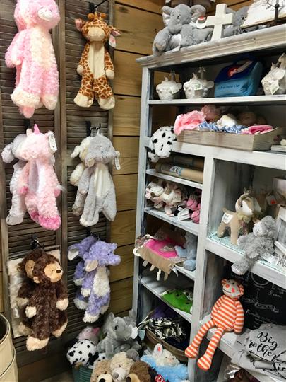 Gift shop with Animal plush toys and other plush toys