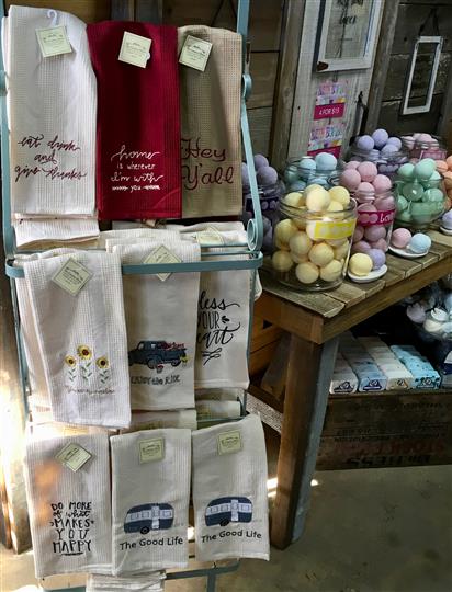 Gift shop with Towels and bath bombs