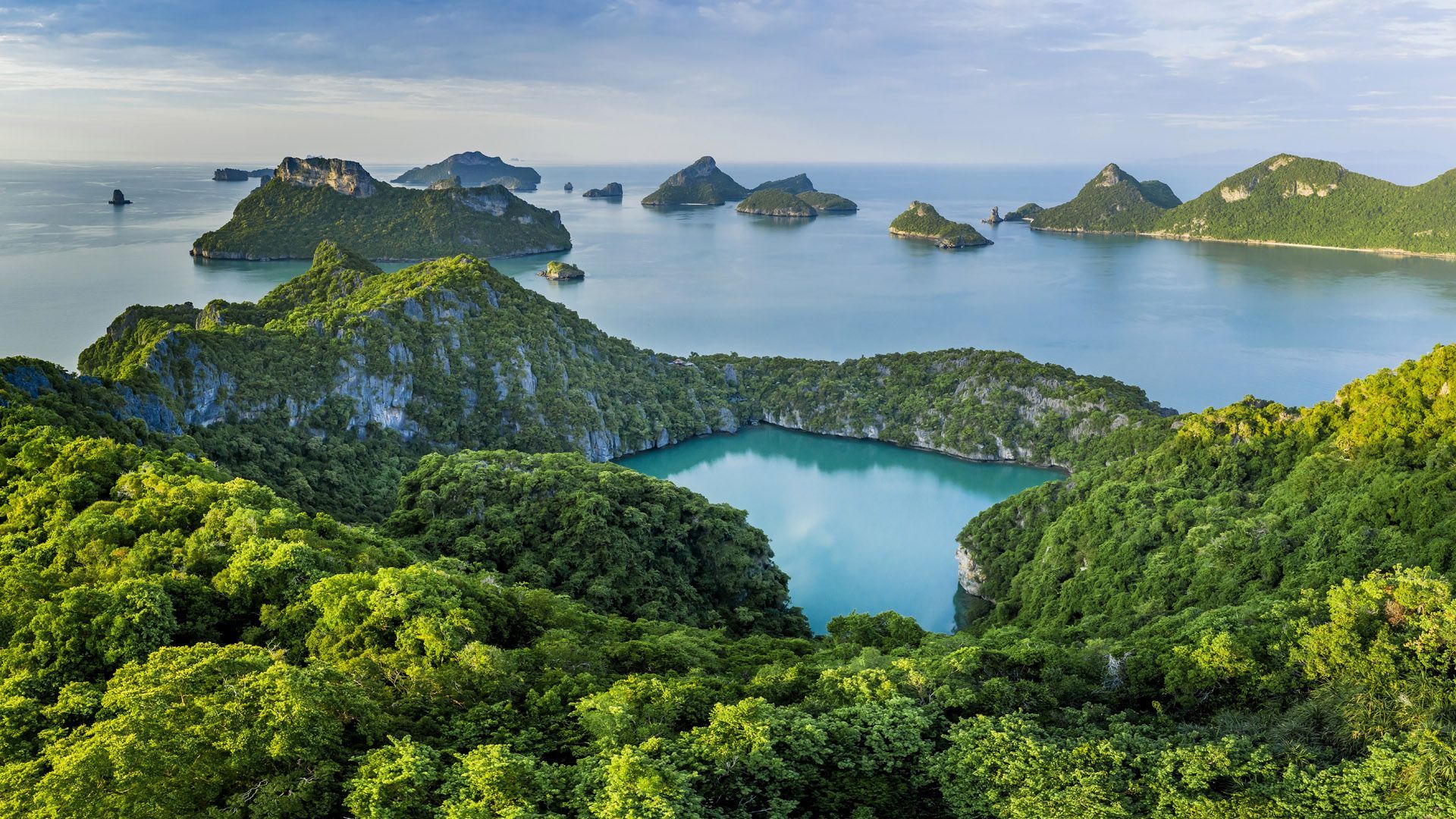 Private Catamaran Charter to Ang Thong Marine Park