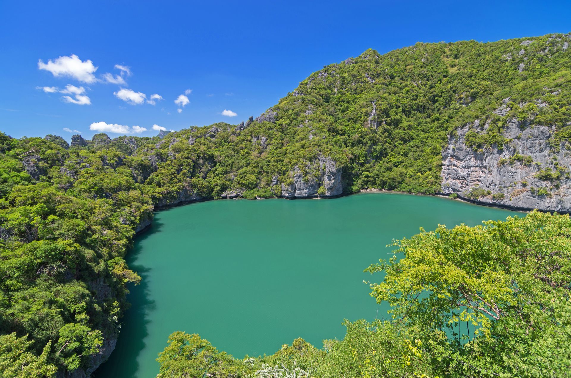 Ultimate Guide to Ang Thong Marine Park: A Day Trip with Asia Blue Tours