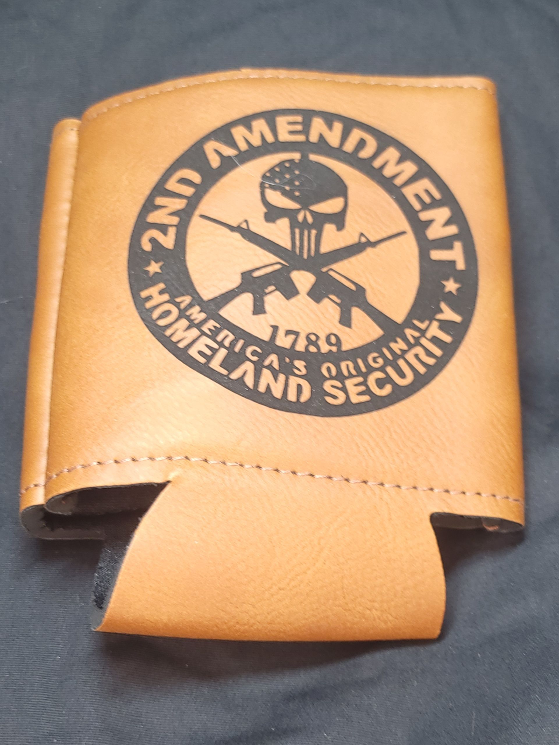A can holder that says 2nd amendment homeland security