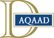 Un logo d'une société appelée aqaad est affiché sur un fond blanc.