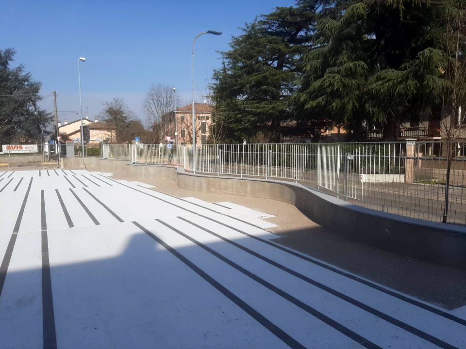 Ringhiera per spazi pubblici