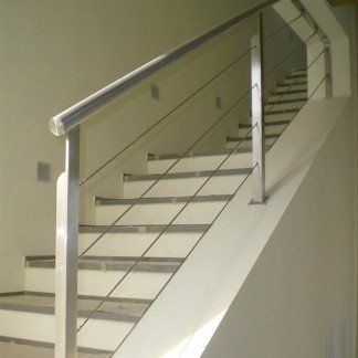 Ringhiera in ferro e vetro