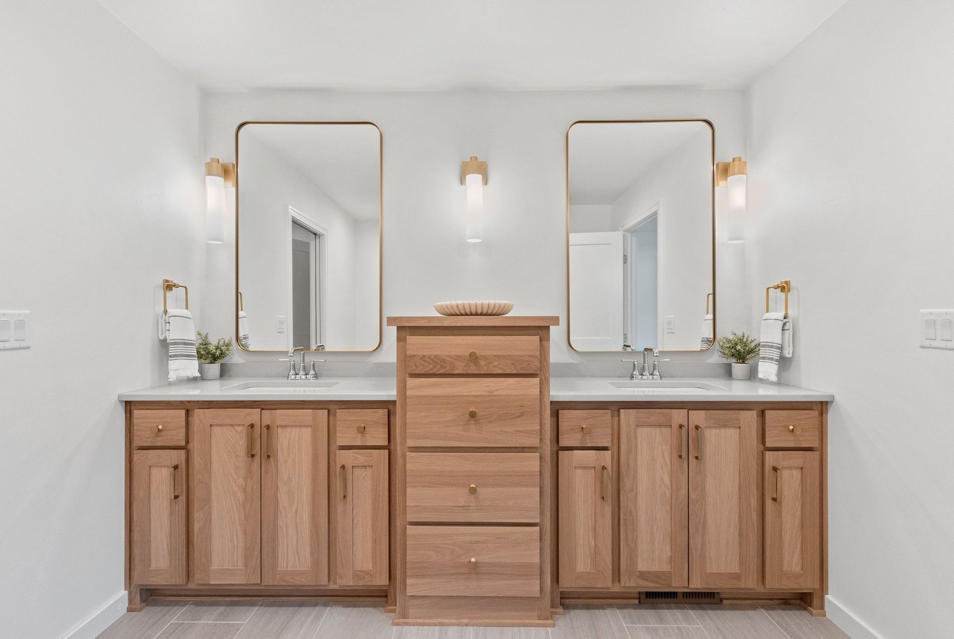 Heirloom custom cabinetry in bathroom 1