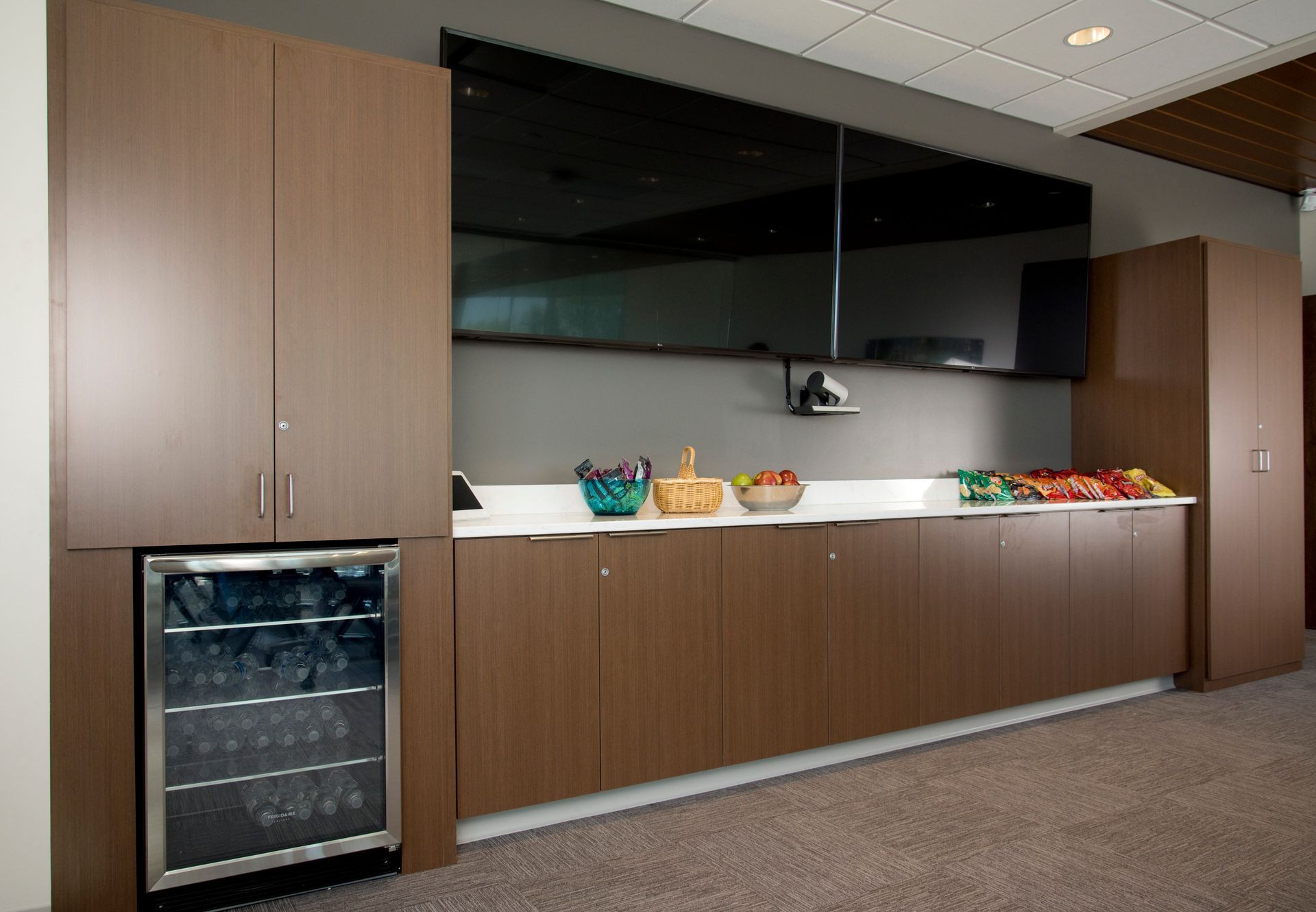 custom cabinets for commercial - 28