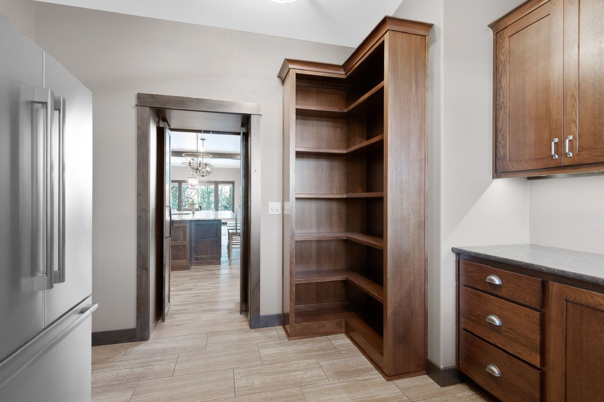 custom cabinets for wardrobe and lockers - 4