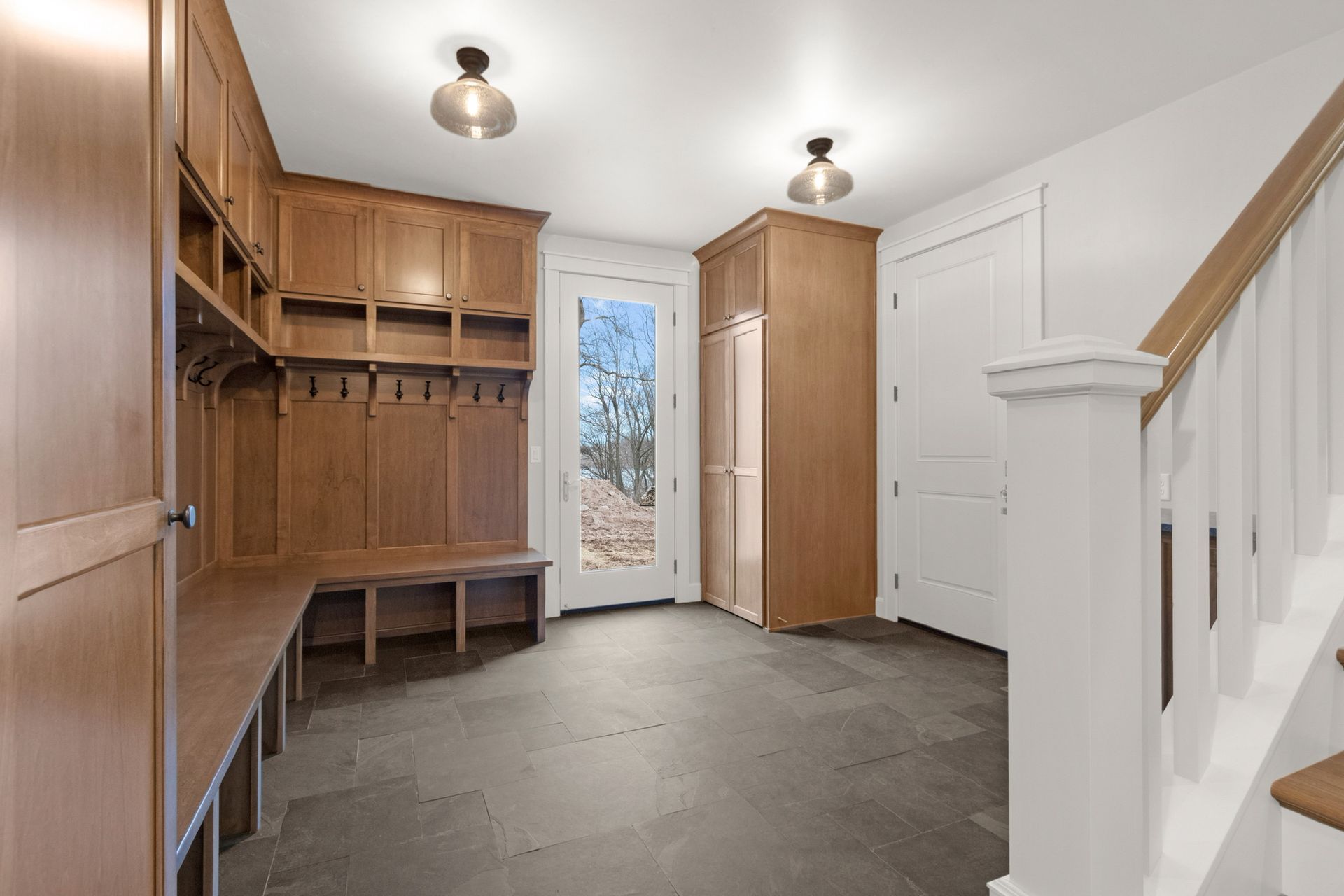 custom cabinets for wardrobe and lockers - 7