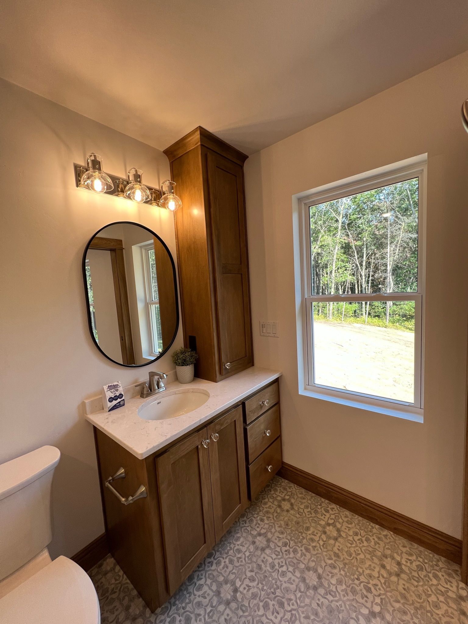 custom cabinets for bathrooms - 31