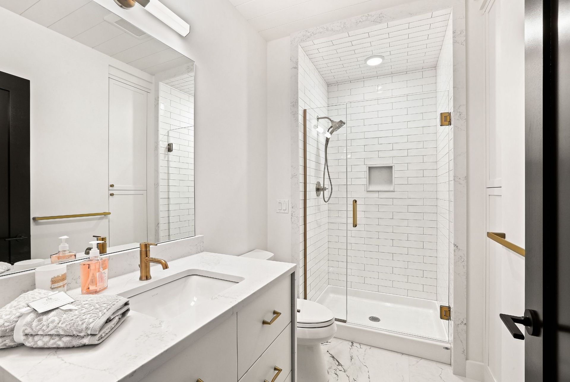 custom cabinets for bathrooms - 9