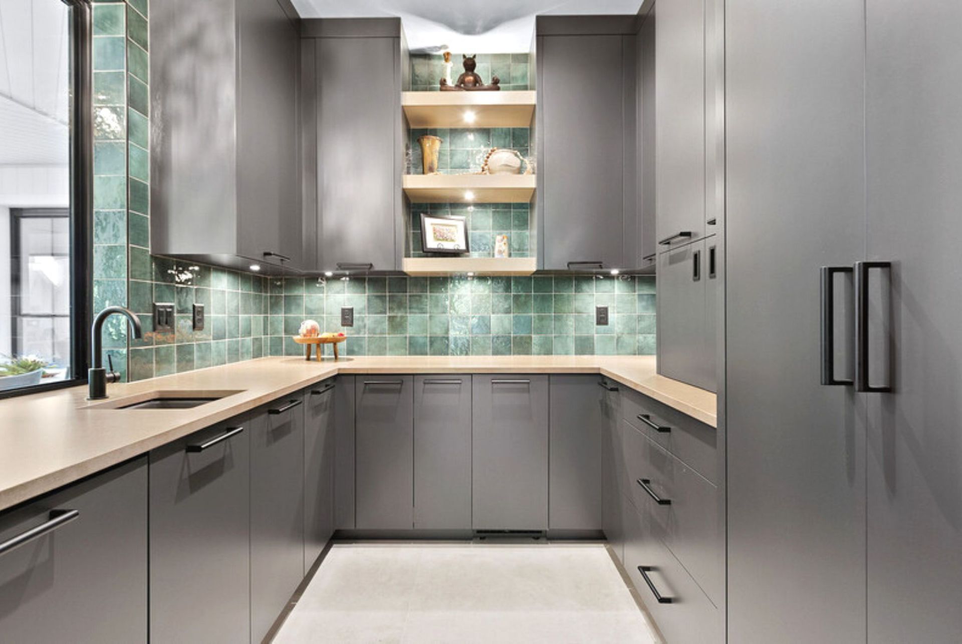 utopian cabinets for entertainment - 1